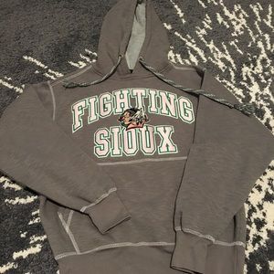 North Dakota Fighting Sioux Sweatshirt